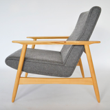 Paire de fauteuils Ąžuolas par Valerija Ema Cukermanienė pour Vilniaus Baldų Kombinatas, 1968