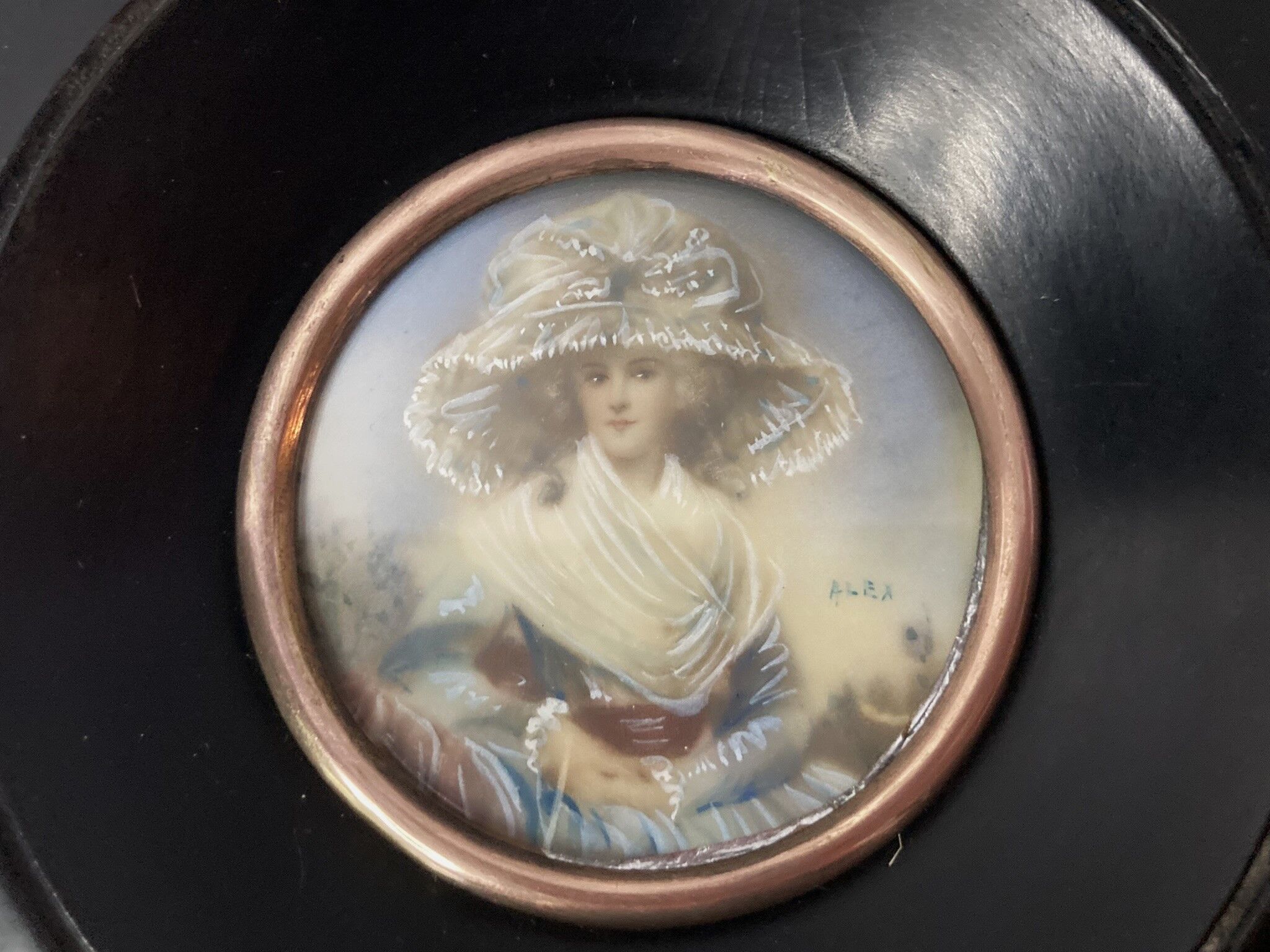 Alex, miniature young woman with gouache hat signed XXth