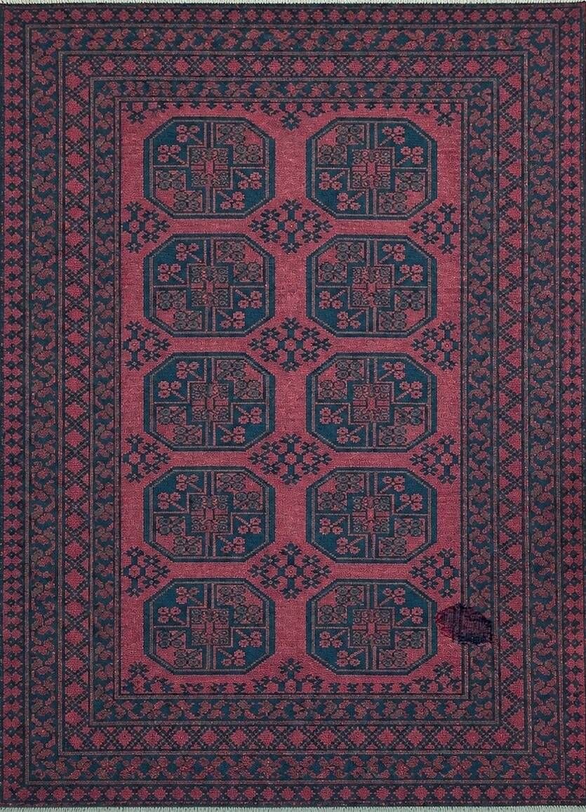 Bukhara carpet of Afghan origin, entirely hand-knotted. Dimensions: 254x154.