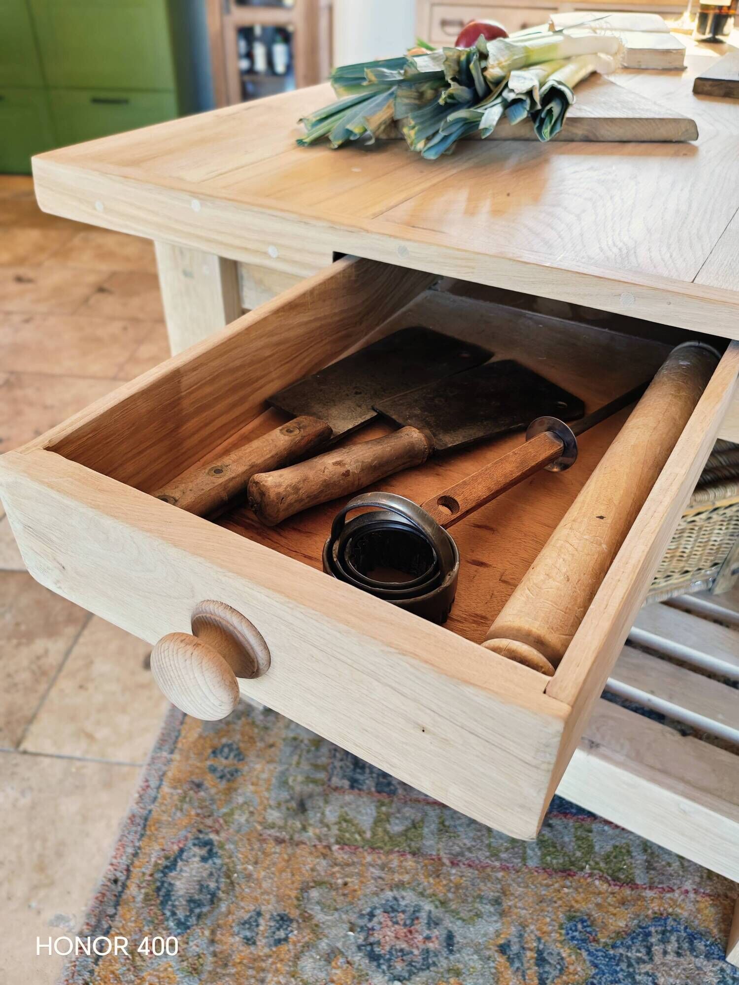 Solid raw oak table/island type "butcher's block" 180x105