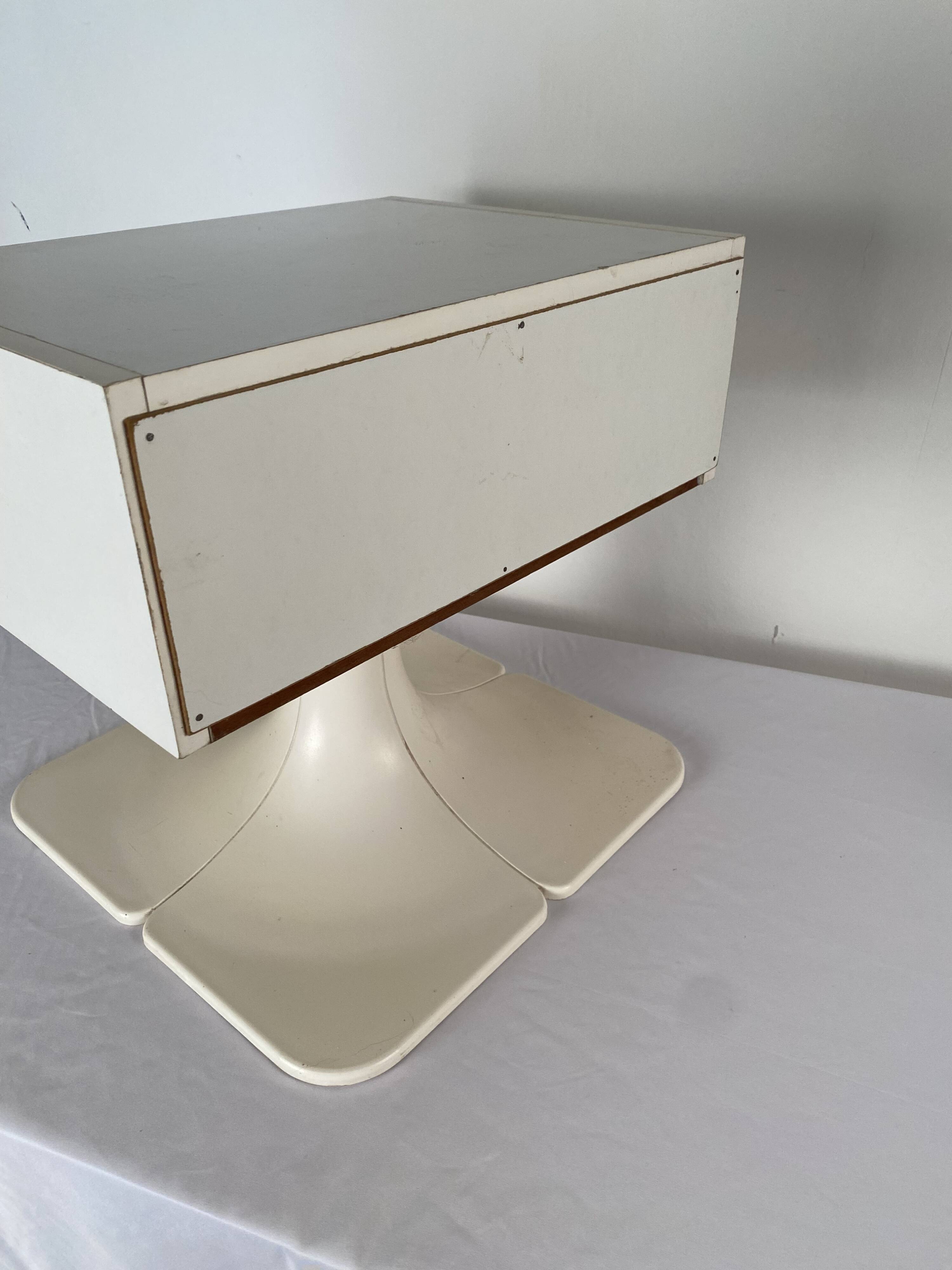 Pair of bedside tables, vintage tulip feet