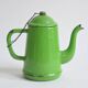 Petite cafetière vintage verte  en tôle émaillée