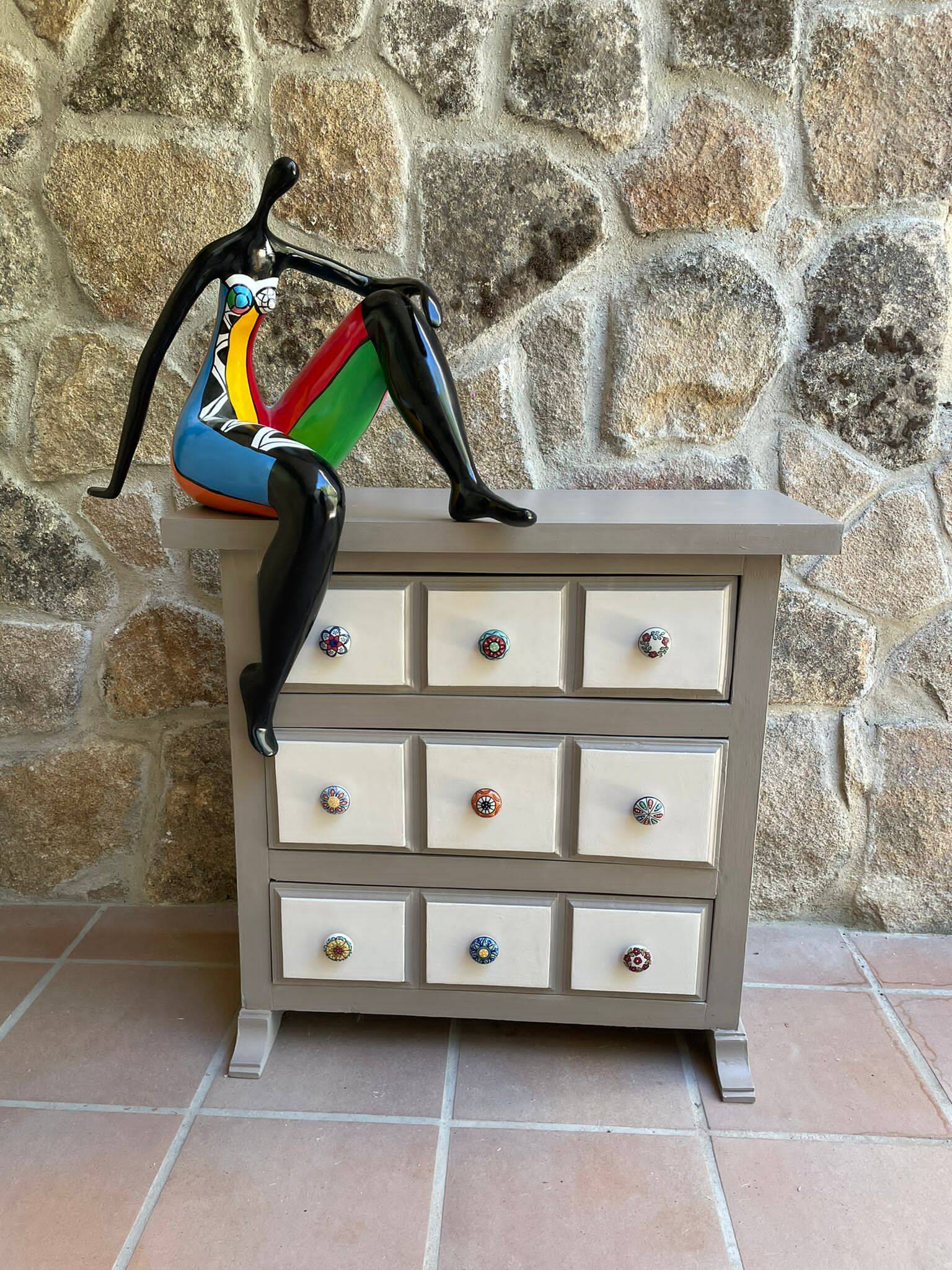 Castilian style wooden chest of drawers