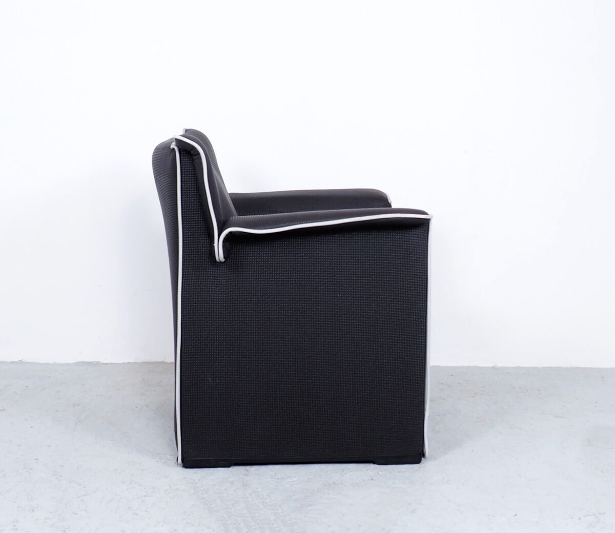 B&B Italia Lauriana black lounge chair, 1970s