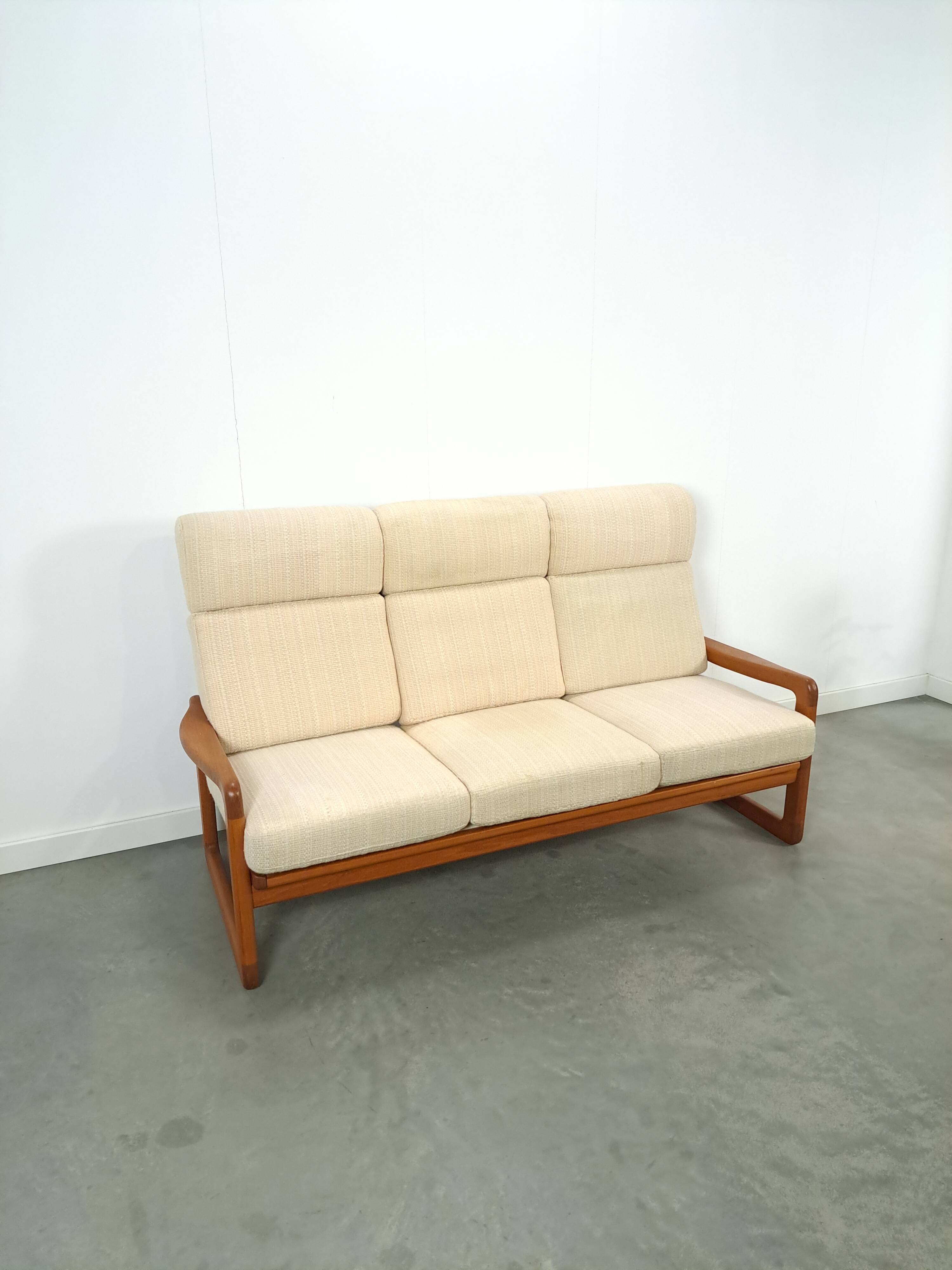 Danish teak 3-seater banque Holstebro Mobelfabrik