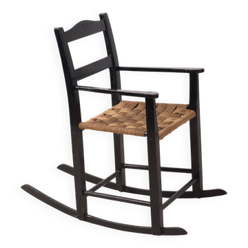 Fauteuil à bascule du début du 20e siècle avec siège en gazon, Danemark