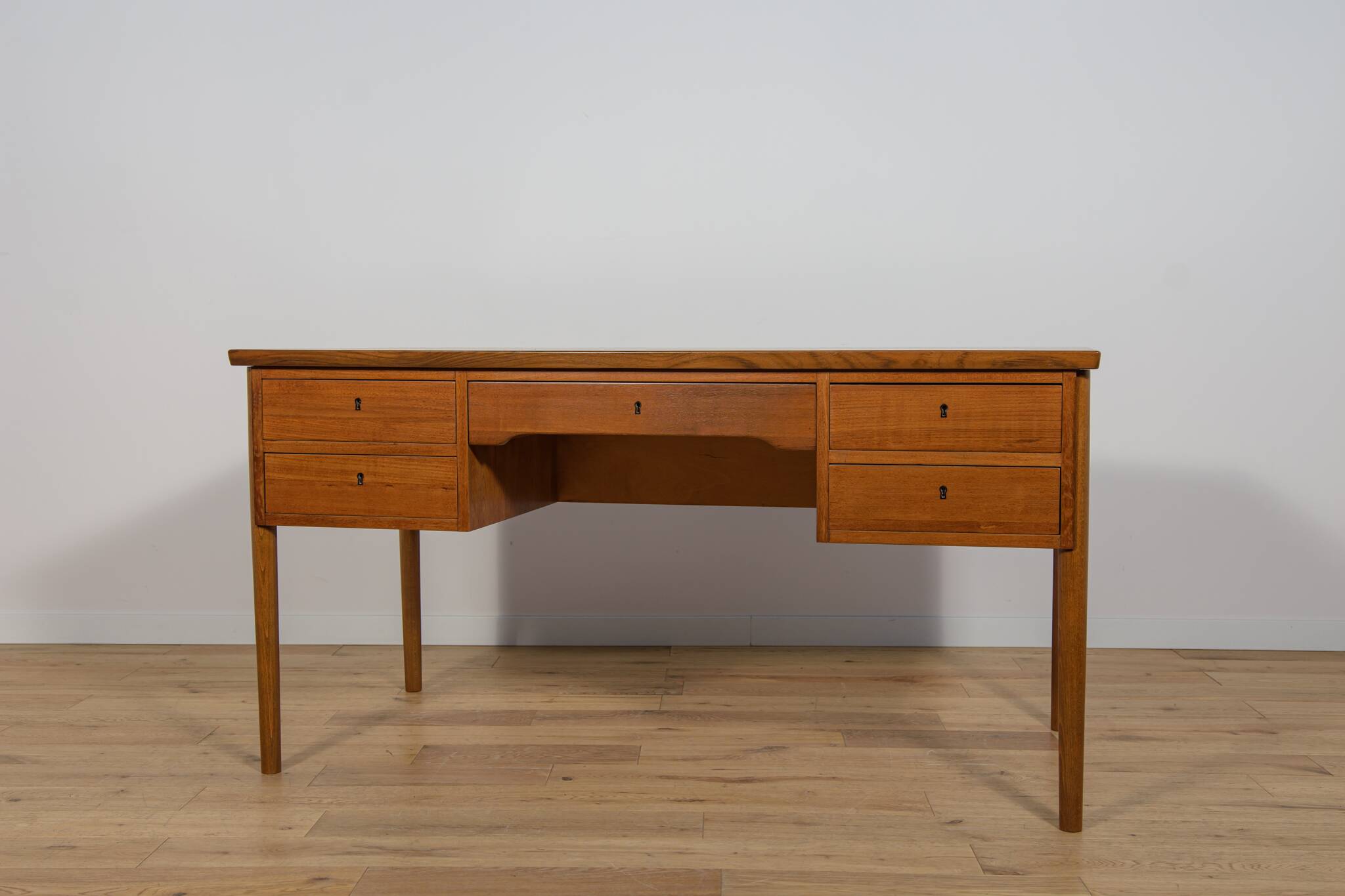 Mid-Century Freestanding Teak Desk, Denmark, 1960s