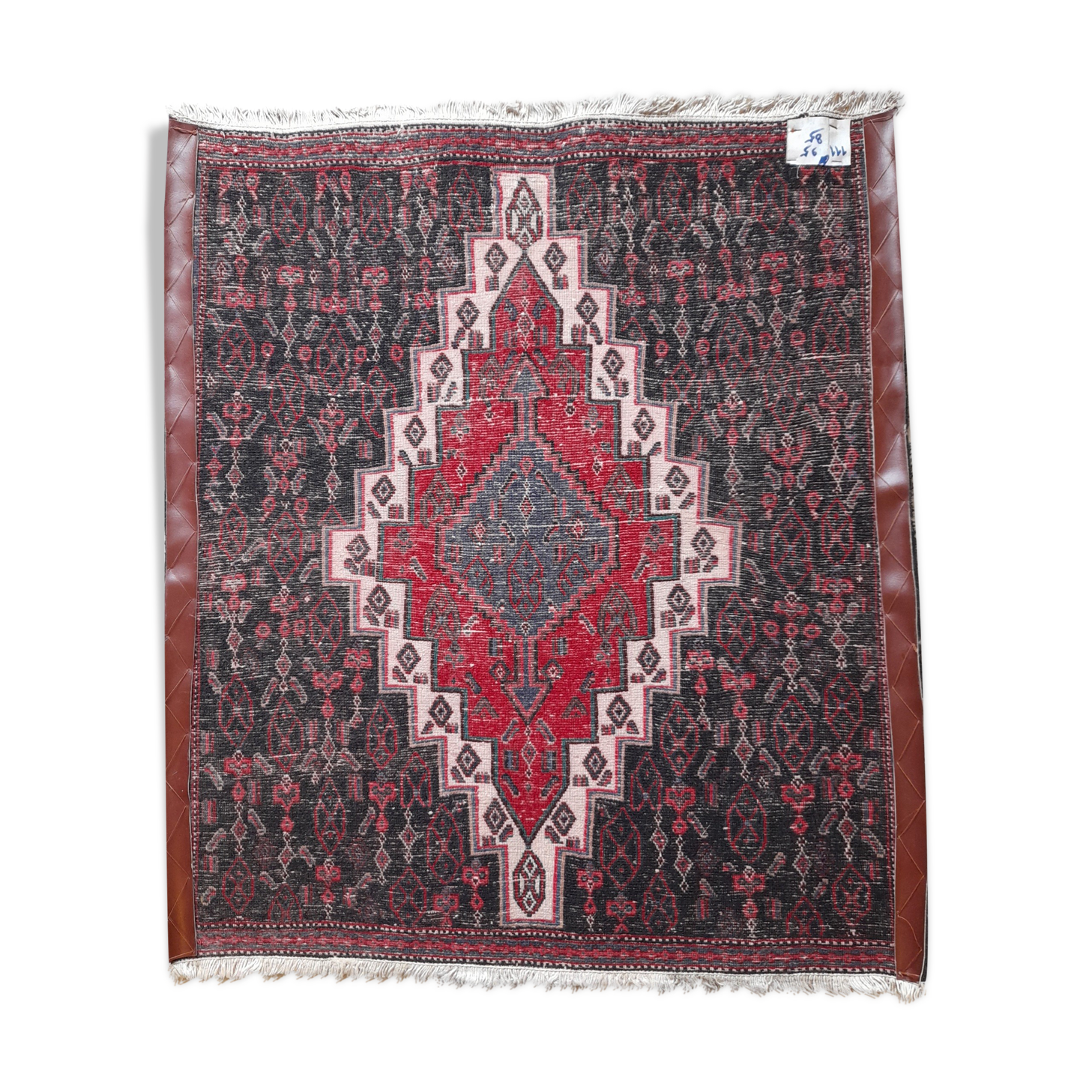 tapis persan 111x95cm