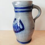 Pitcher 2 L in grey and blue sandstone