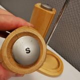 Moulins à poivre et à sel conçus par Royal Raadvad. Fin du 20ème siècle.