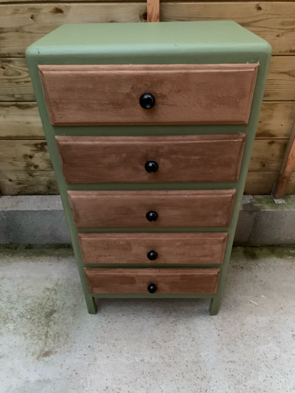 Parisian chest of drawers
