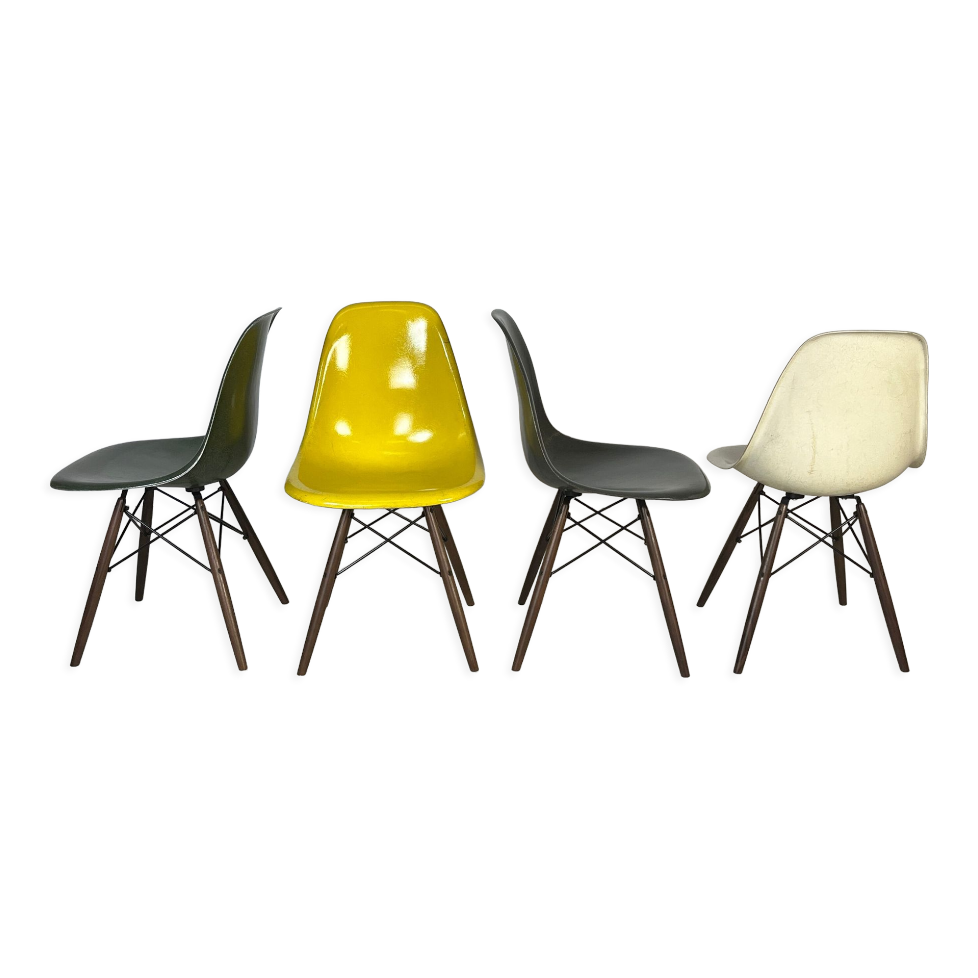 DSW side chairs by Charles & Ray Eames for Herman Miller