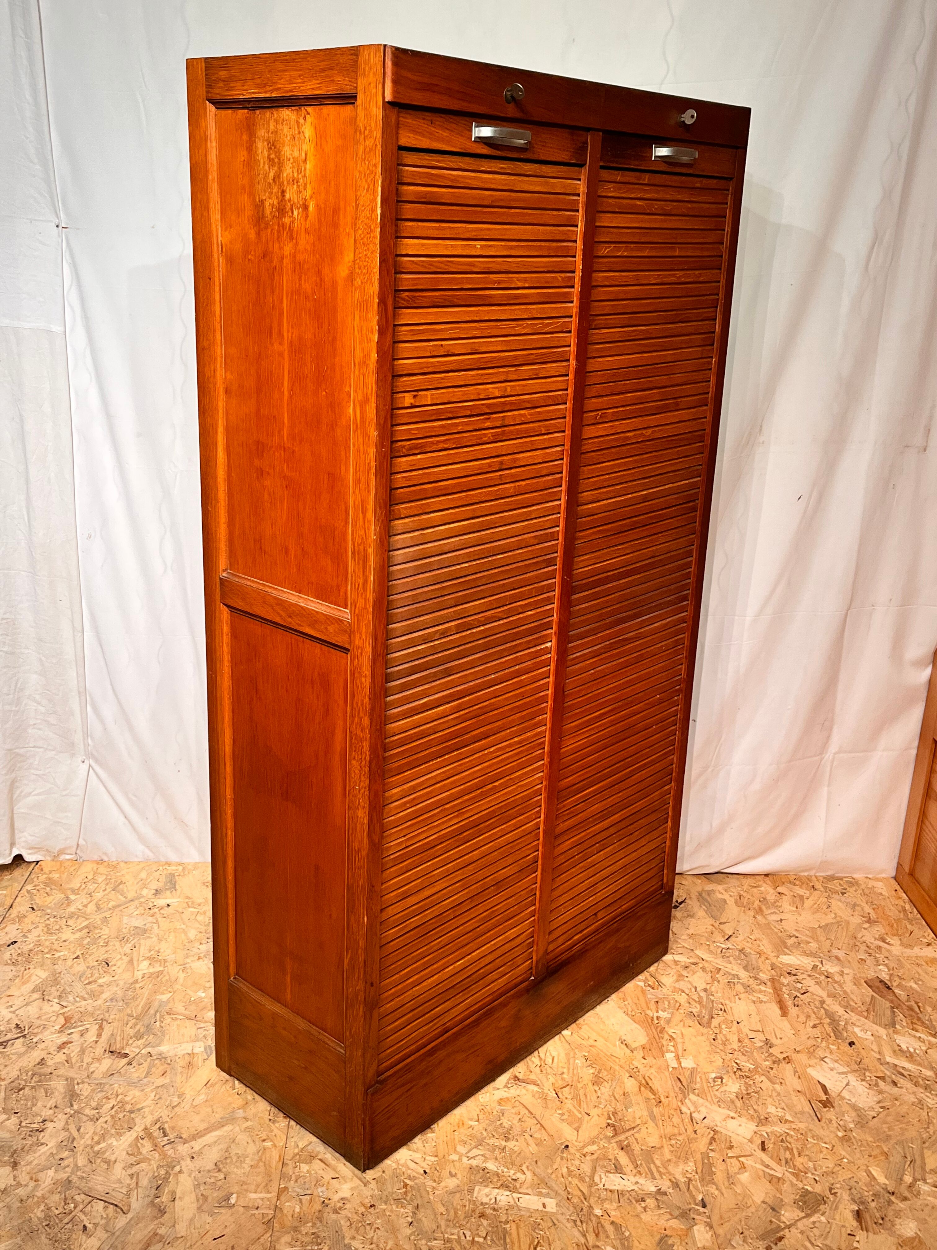 Vintage curtain binder 1960