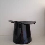Vase chapeau haut de forme en verre noir