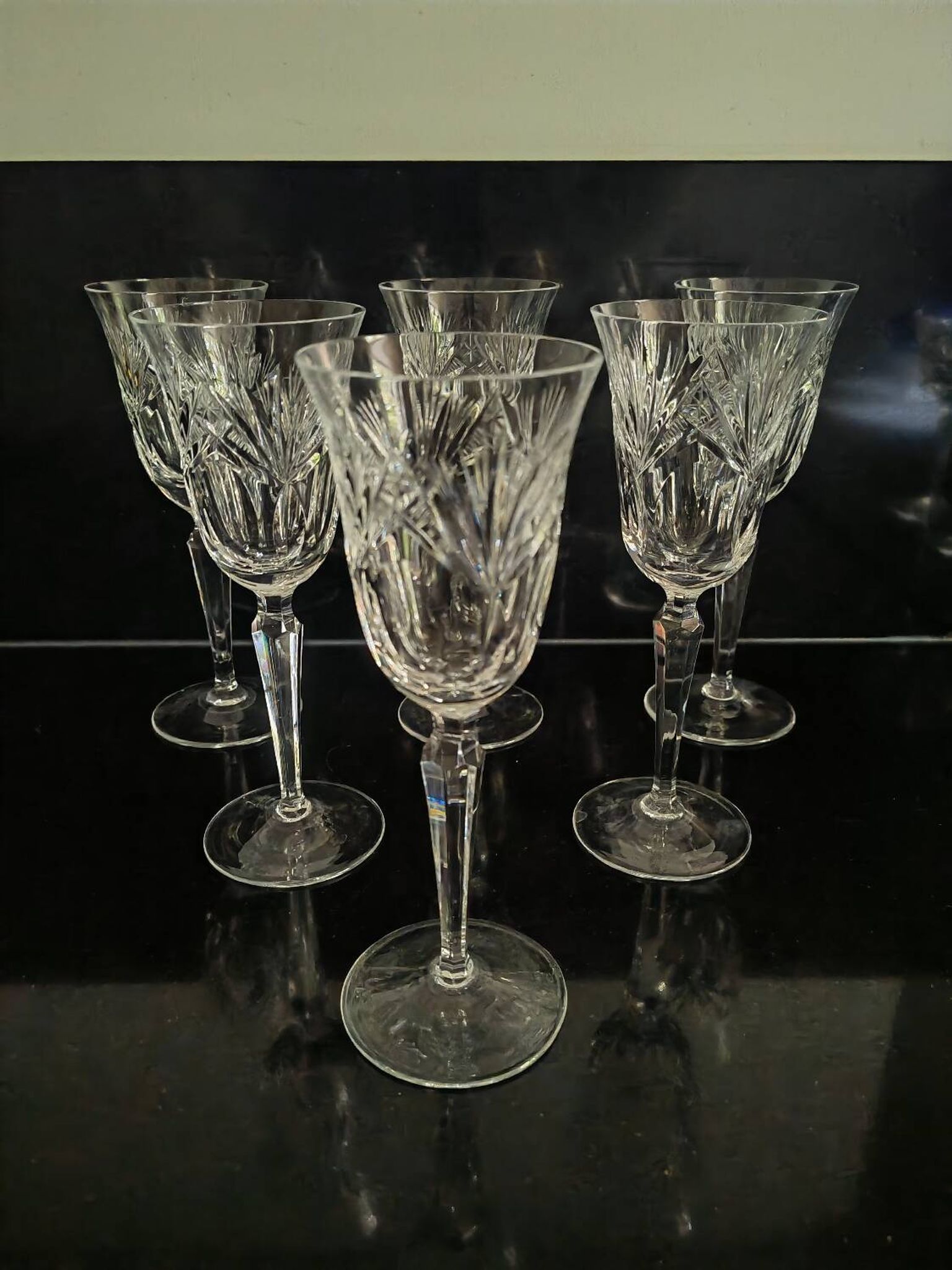 Cut Champagne flutes