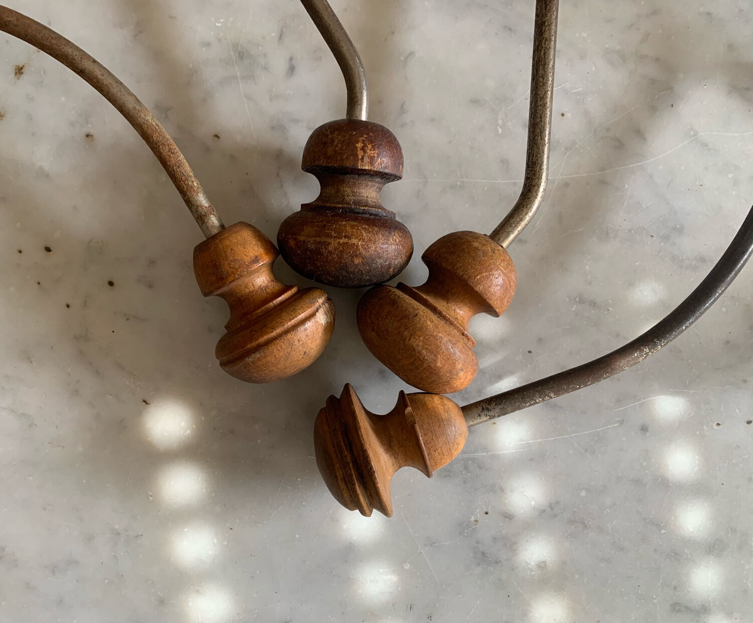 Set of 4 double hooks