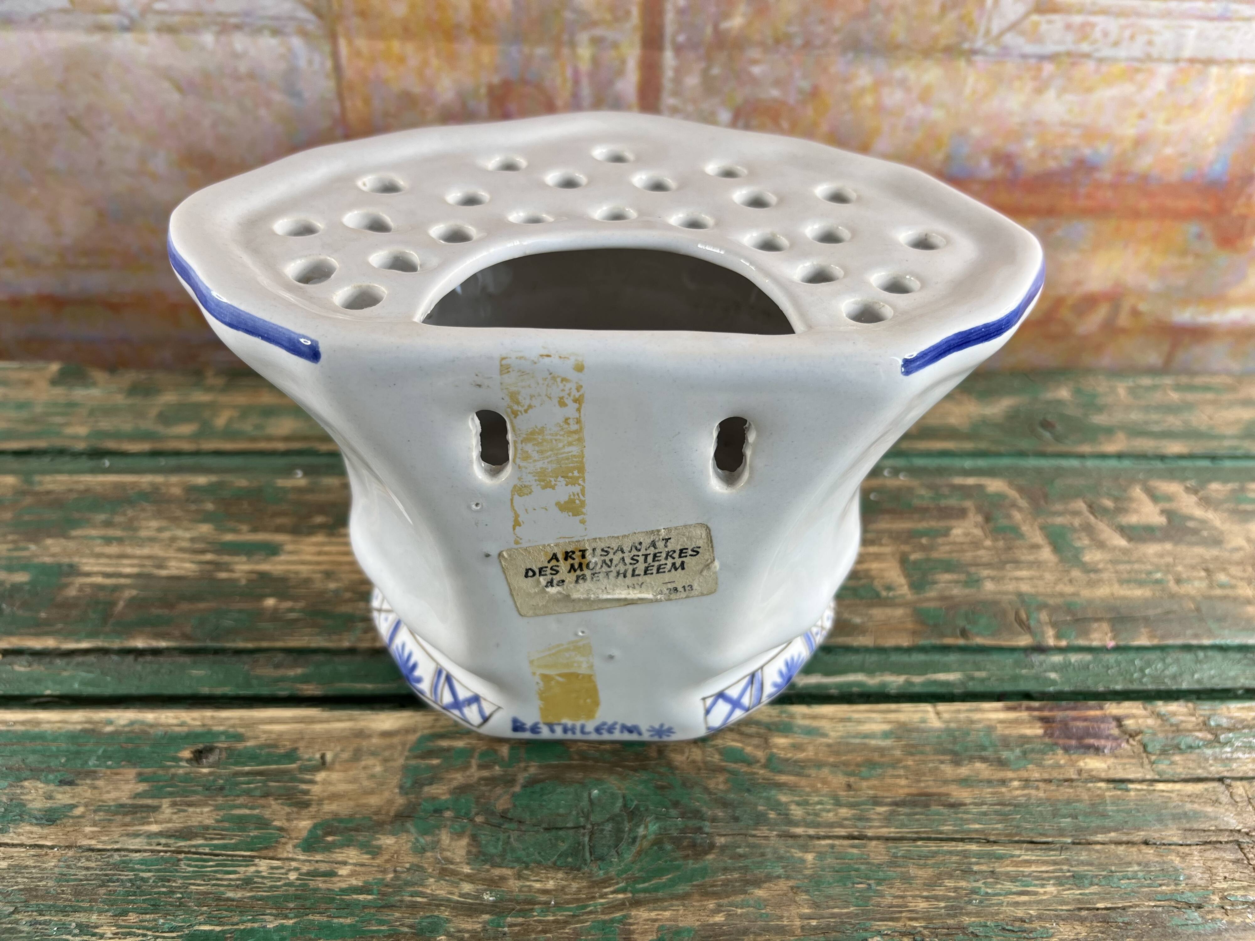 Handcrafted earthenware bouquet from the Monasteries of Bethlehem, blue decor