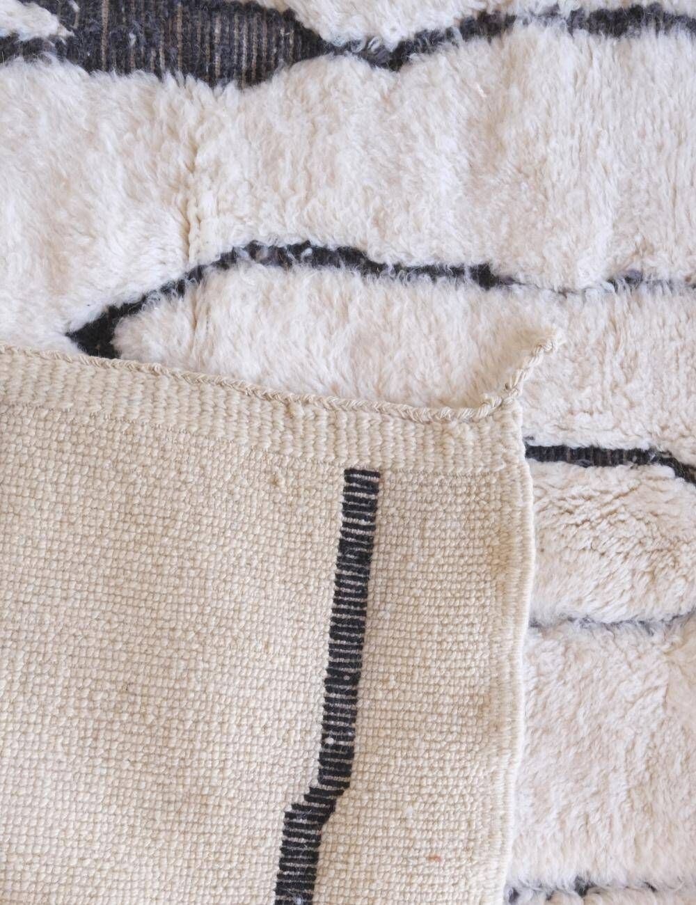 Beni M'Rirt White and Black Rug - 211 x 153 cm