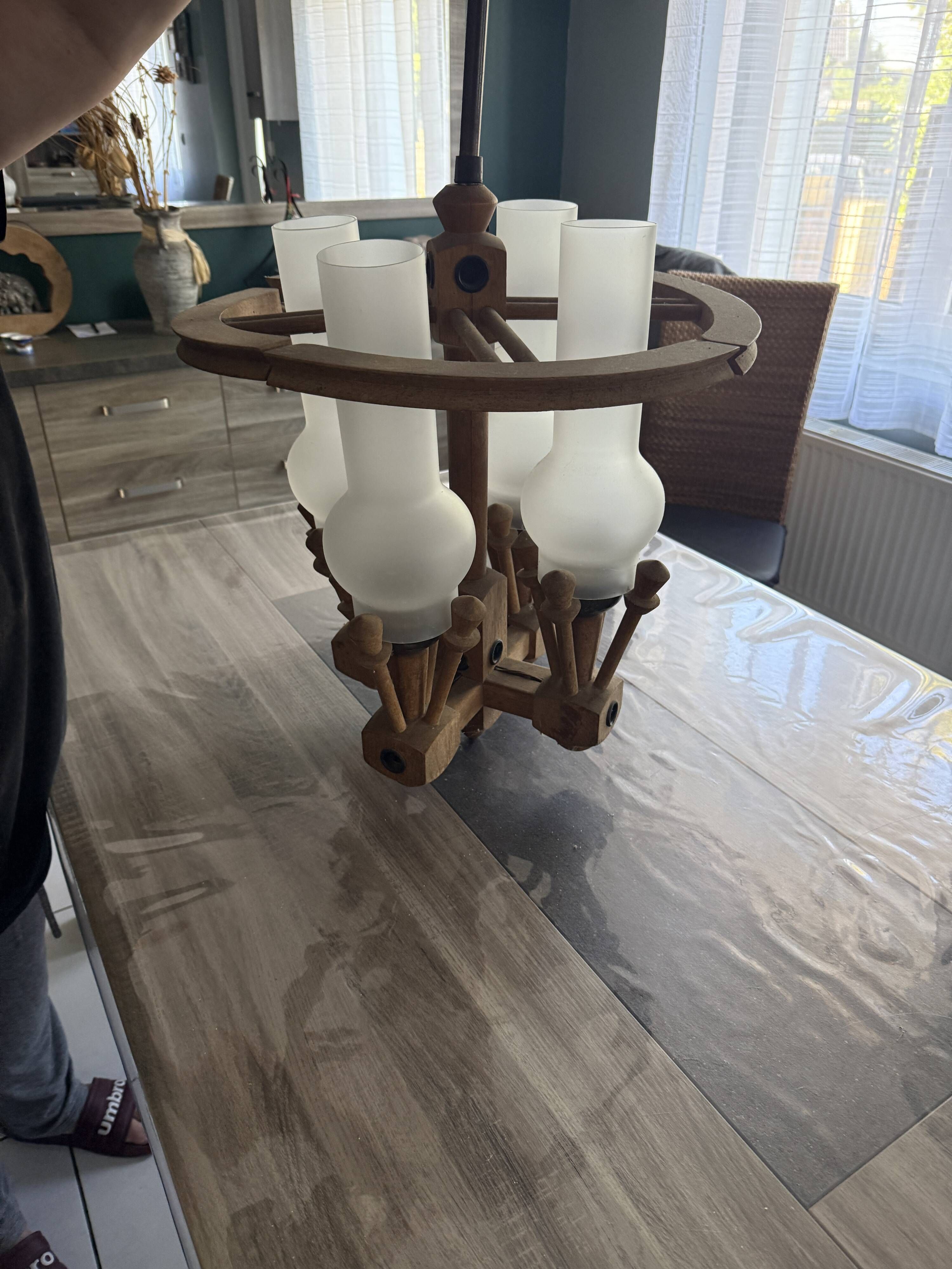 Lustre Guillerme & Chambron – Votre Maison – Chêne et opaline