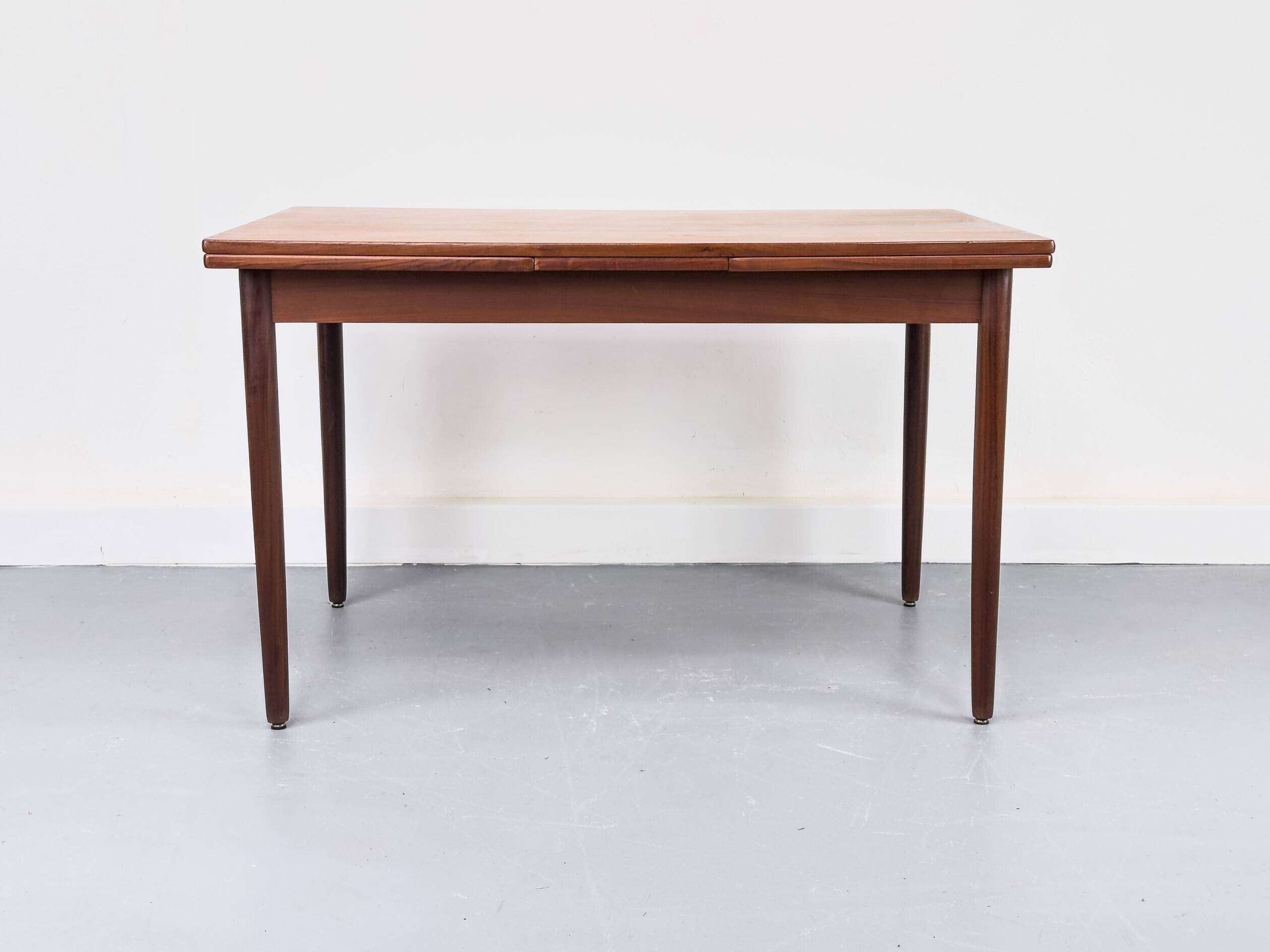 Table danoise extensible en teck, 1960