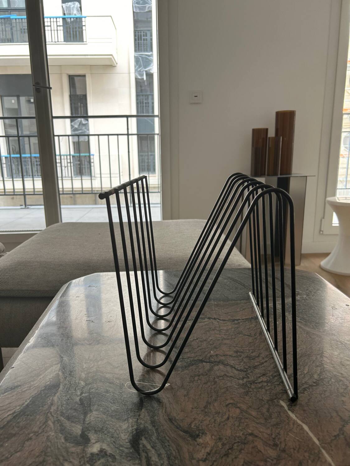 Z Arnal magazine holder