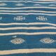 Tapis kilim traditionnel bleu et blanc fait main en pure laine - 195x115cm