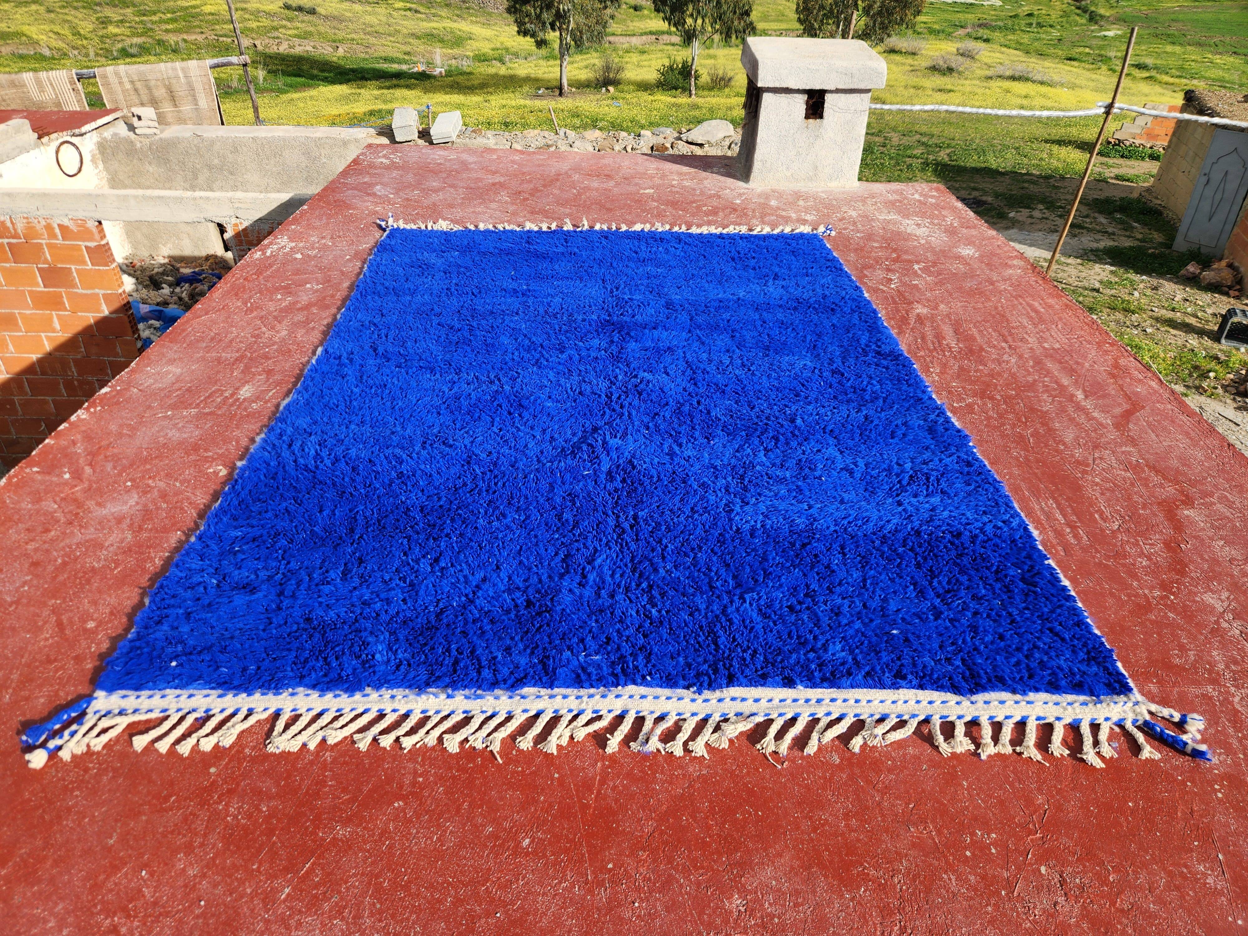 Large Beni Ouarain Berber rug in Majorelle blue, 300x200 cm – thick wool