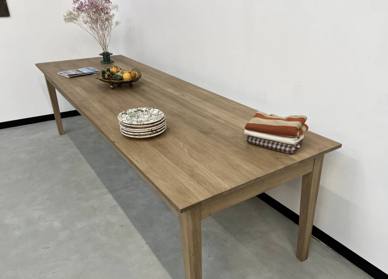 Farm table with tapered legs (300 cm x 90 cm)
