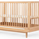Scalable solid oak bed
