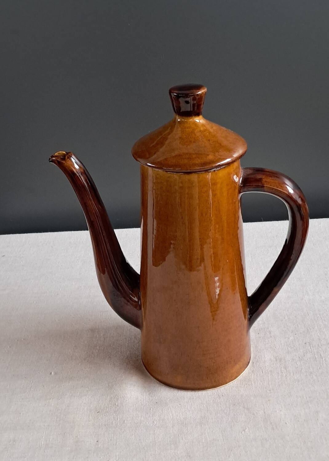 Glazed coffee pot