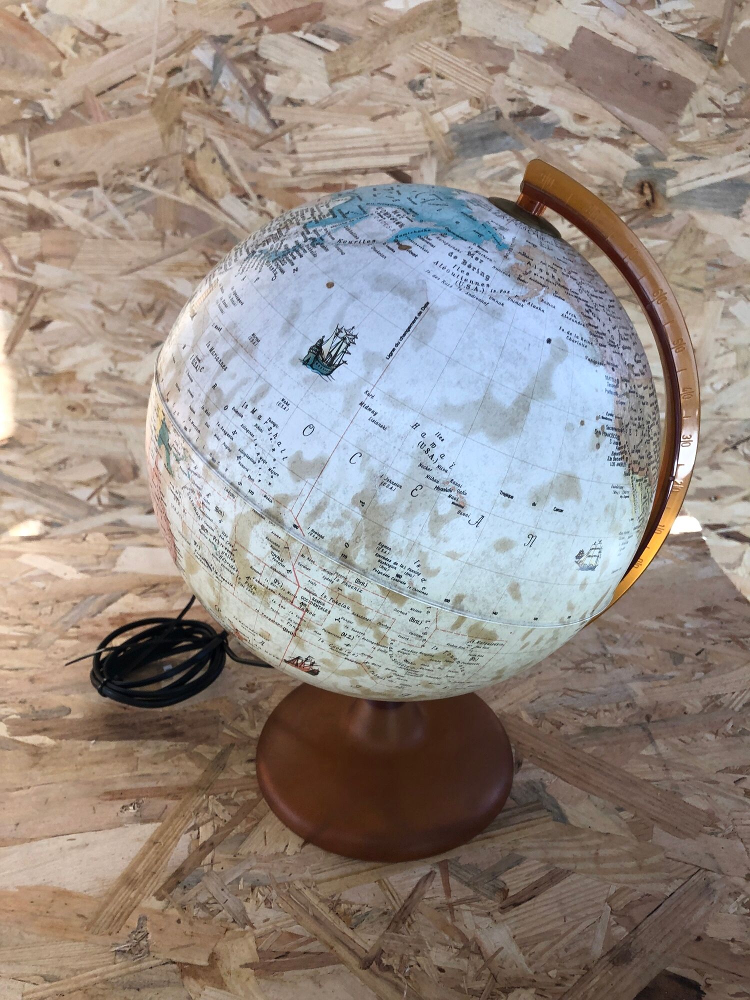 Old globe world map tecnodidattica beige