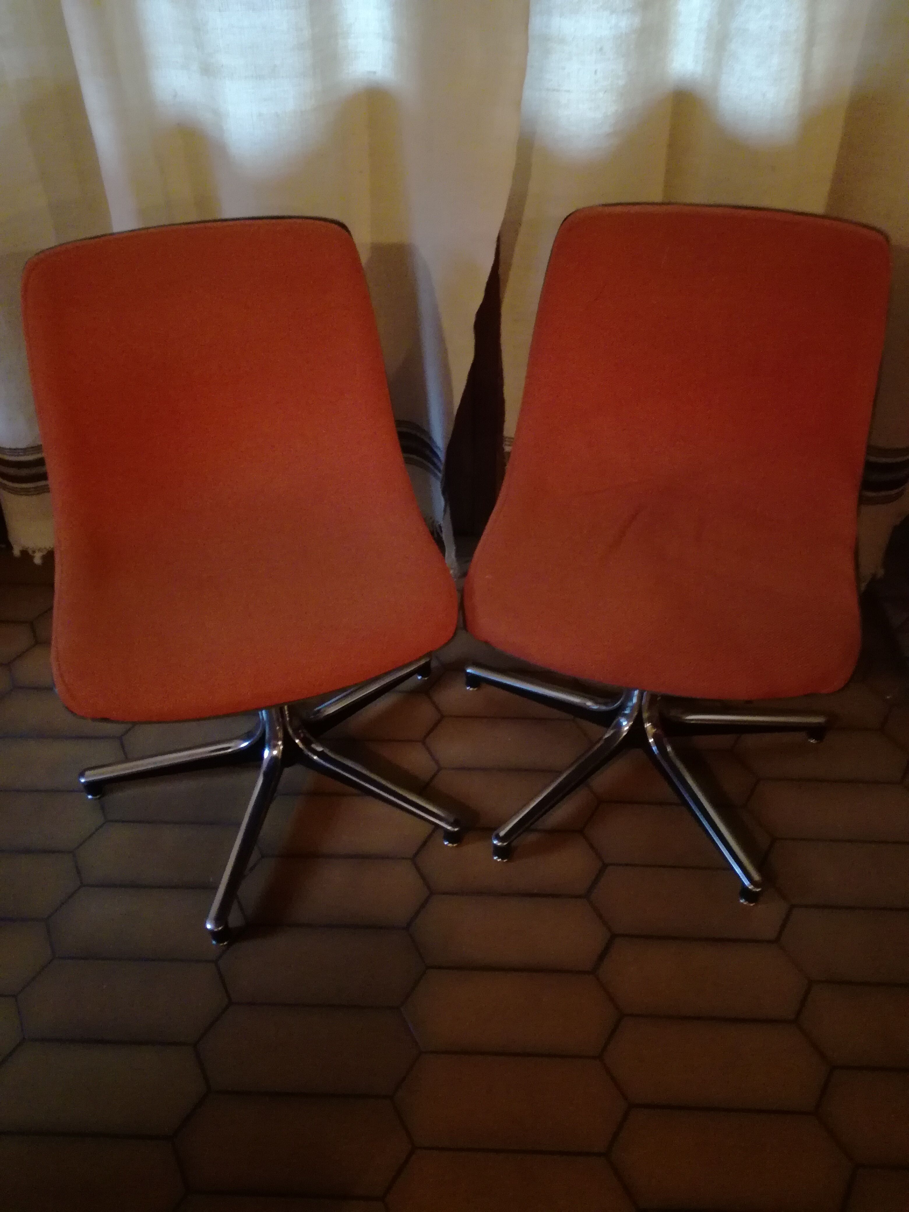 Chairs years 1970