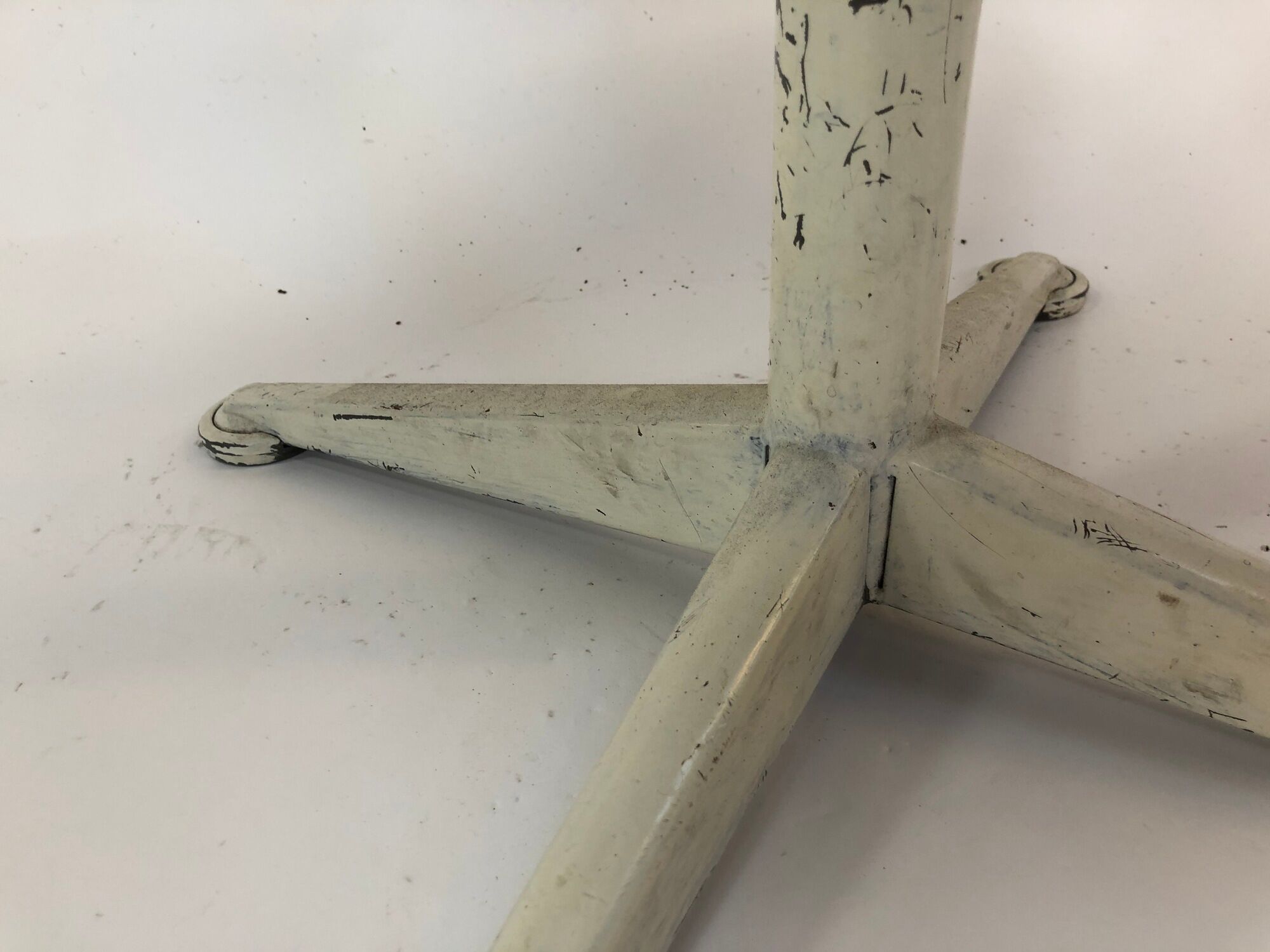 Industrial drawing work chair designed by Friso Kramer for Ahrend De Cirkel Netherlands