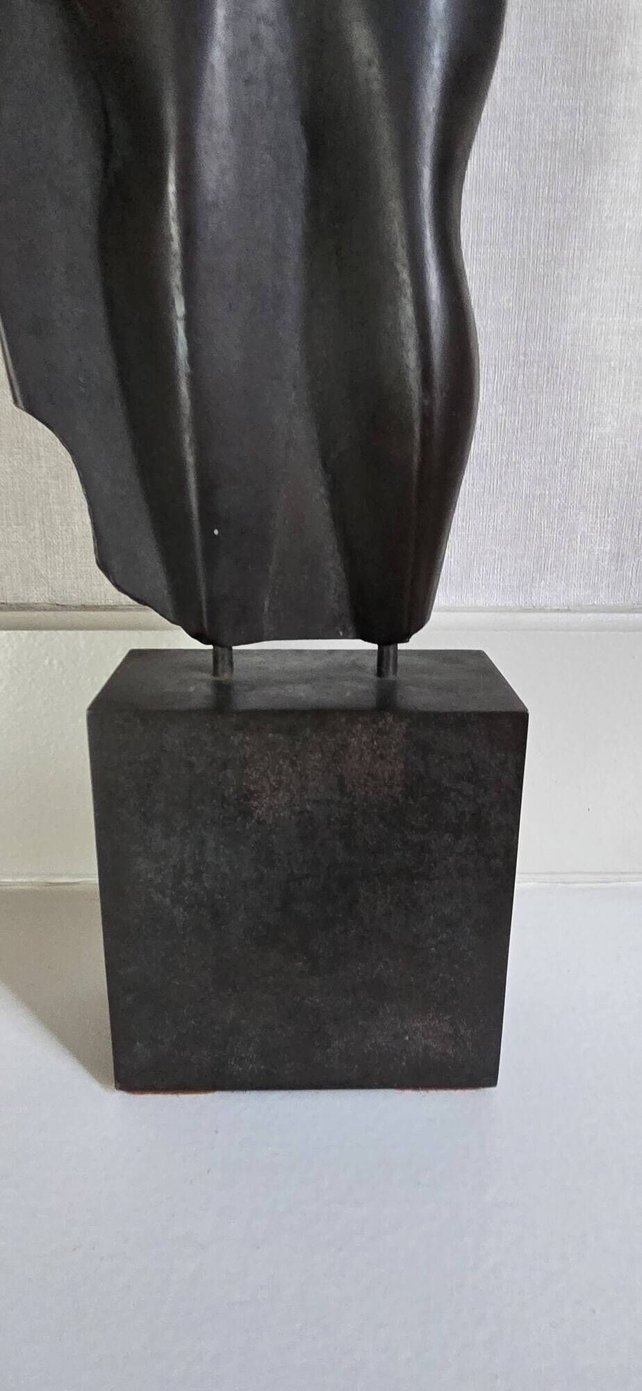 Bronze sculpture - Female nude of the 20th century