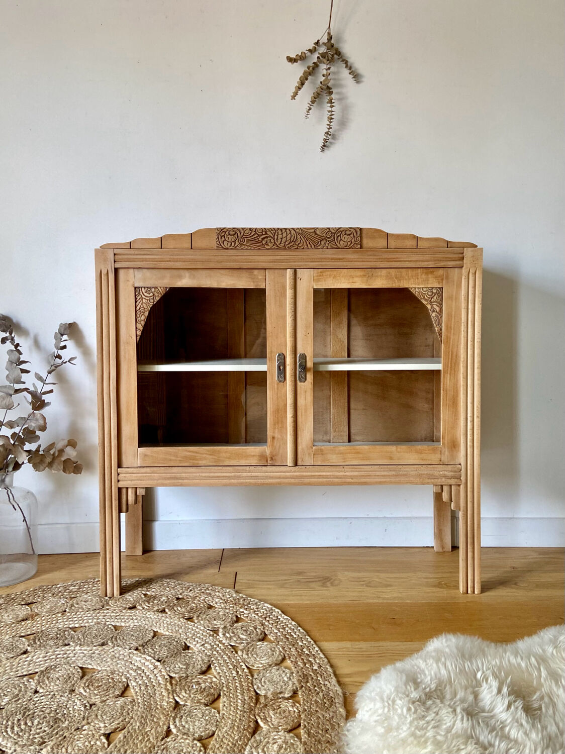 Dresser / Art Deco showcase