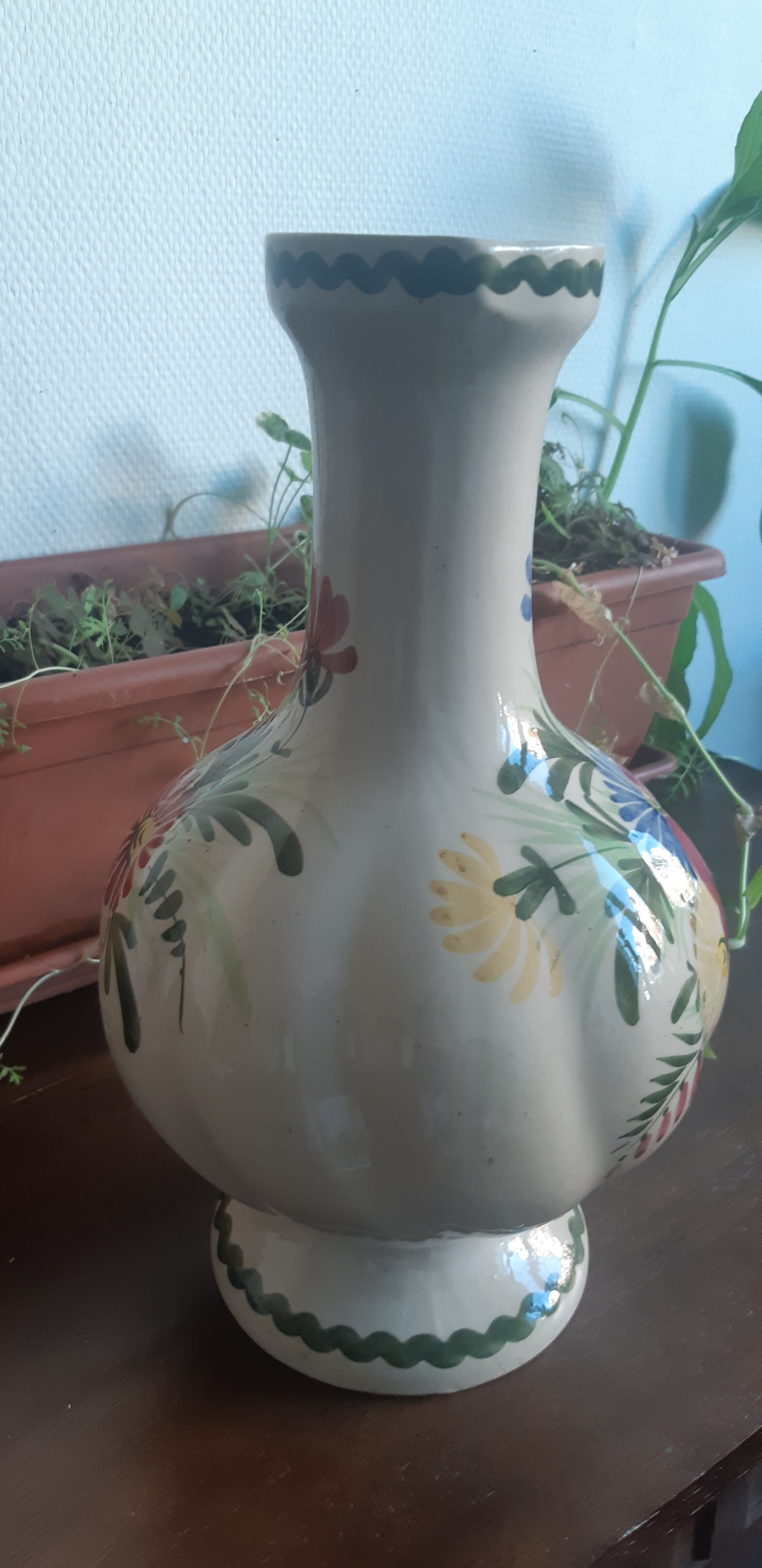 Earthenware vase with floral decoration, Saint-Clément style