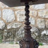 Tripod pedestal table in solid oak, richly carved and molded, 19th century