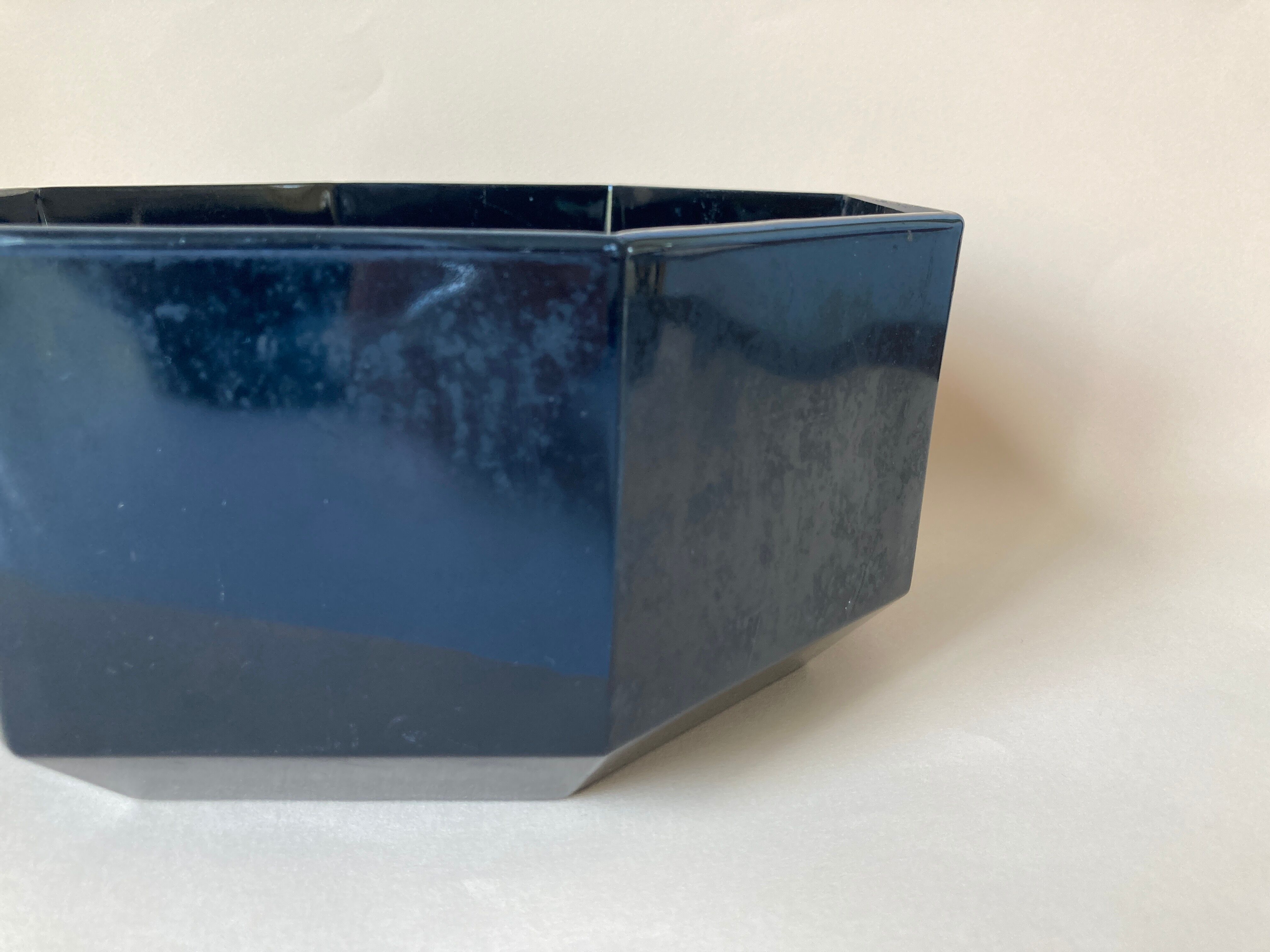 Black arcoroc octime glass bowl of the 80