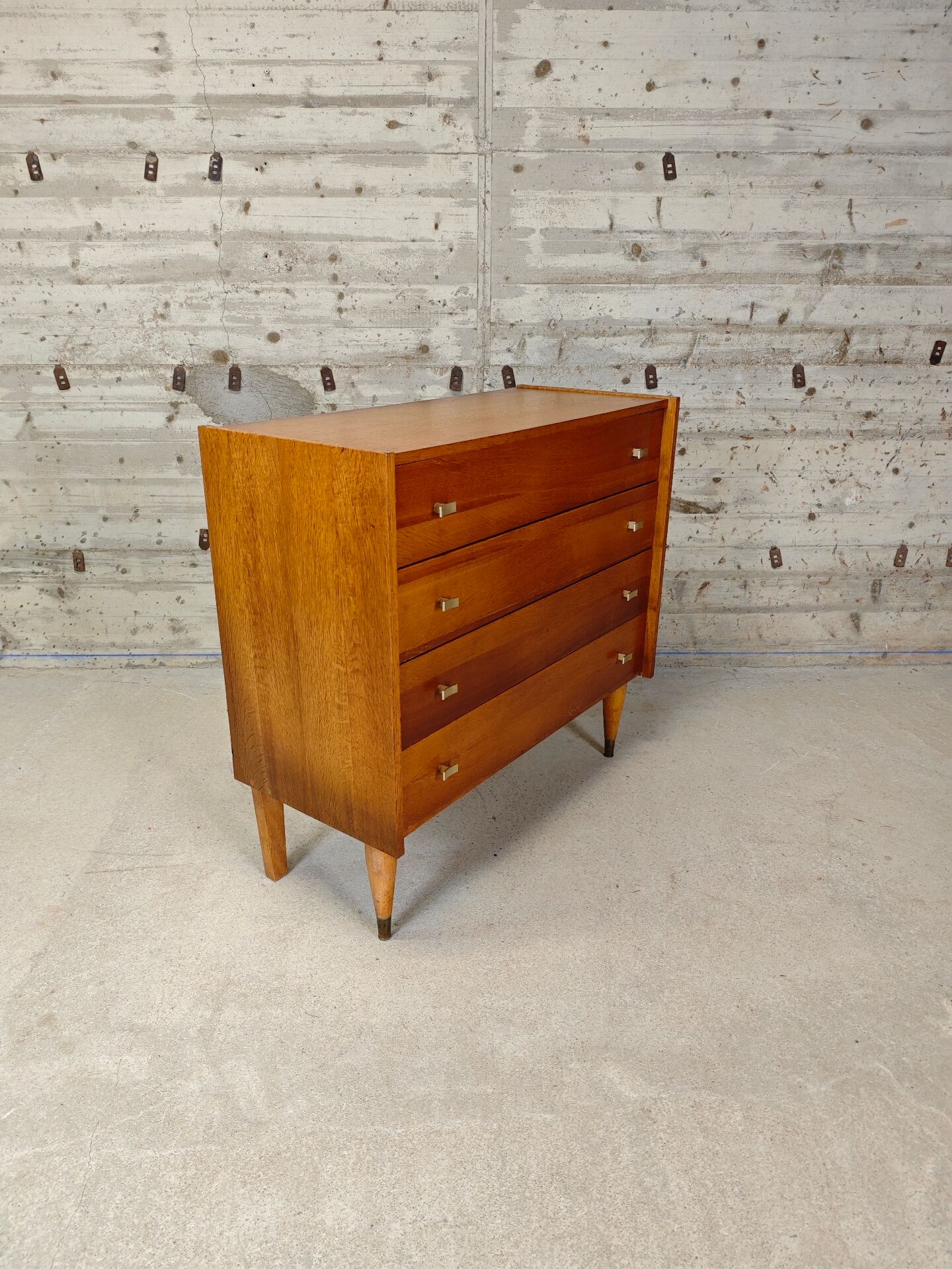Commode vintage