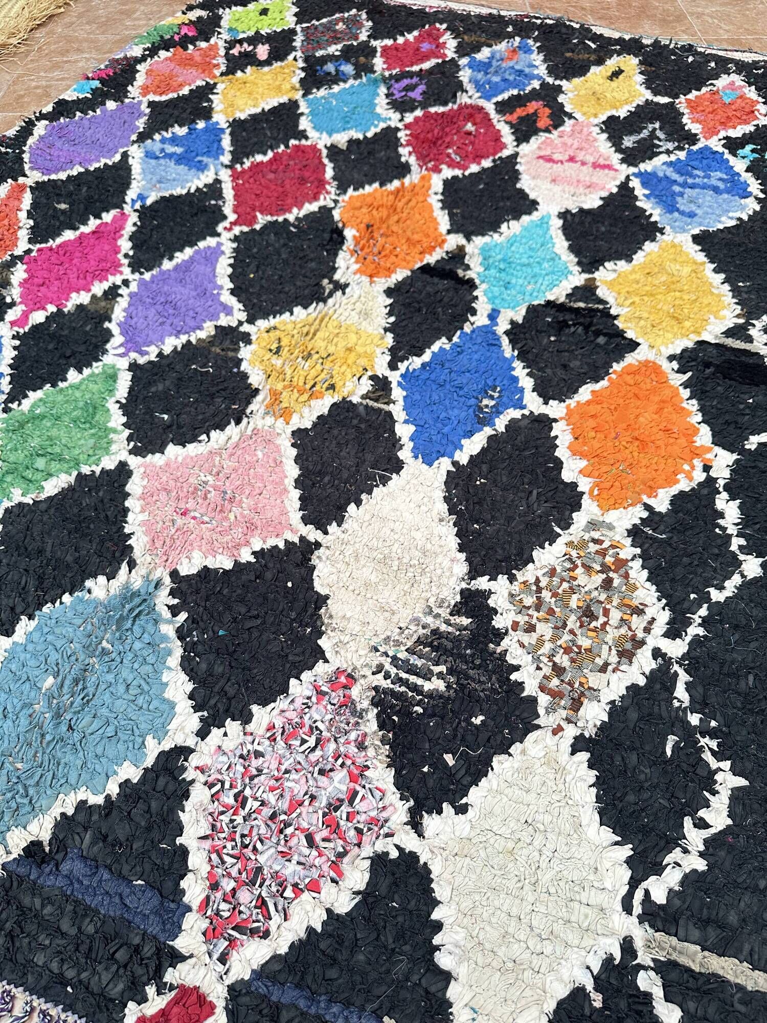 Vintage Boucherouite Berber rug: Hand-knotted Moroccan rug.