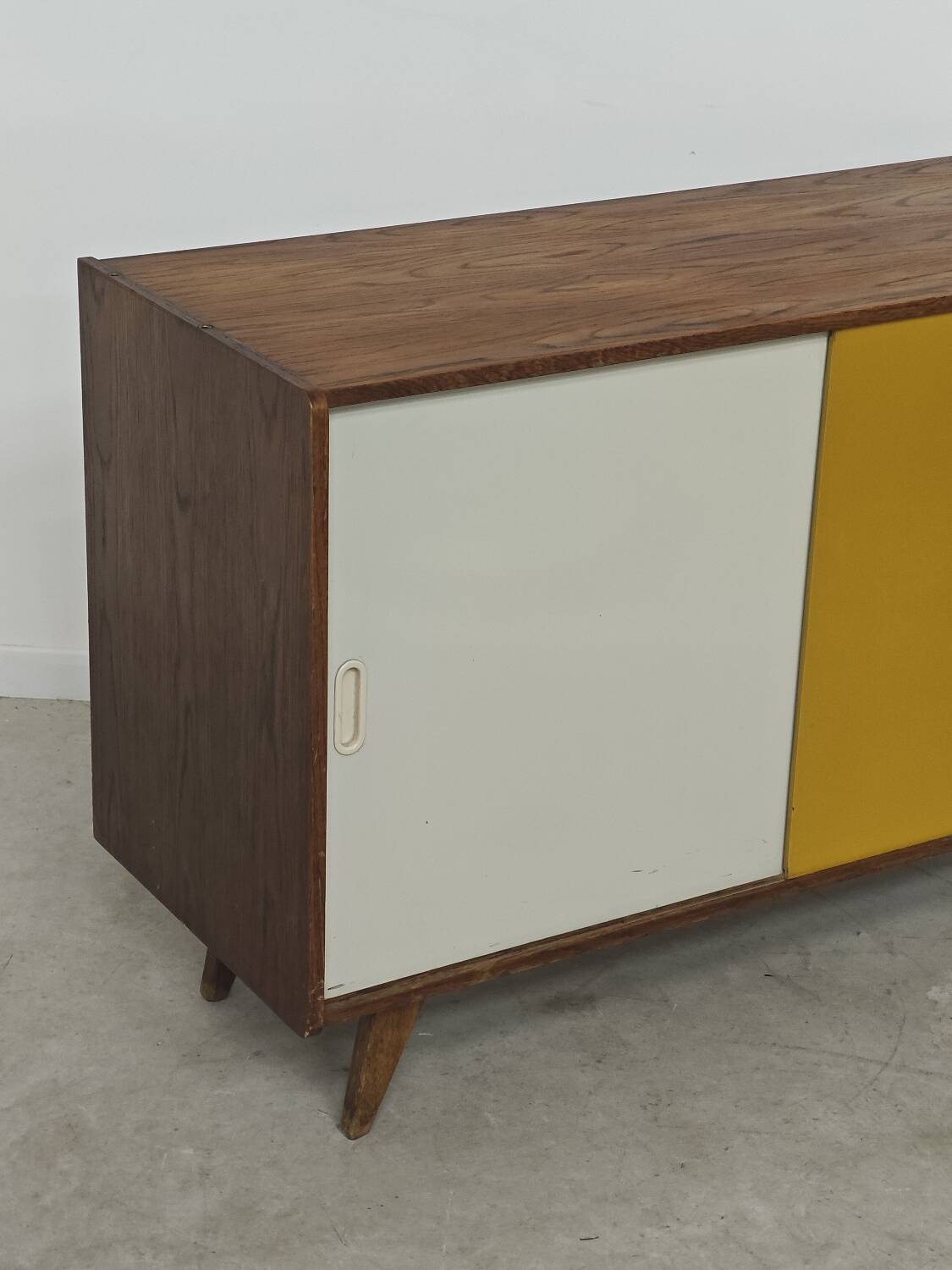 Buffet U 452 yellow by Jiri Jiroutek for Intérier Praha 1960