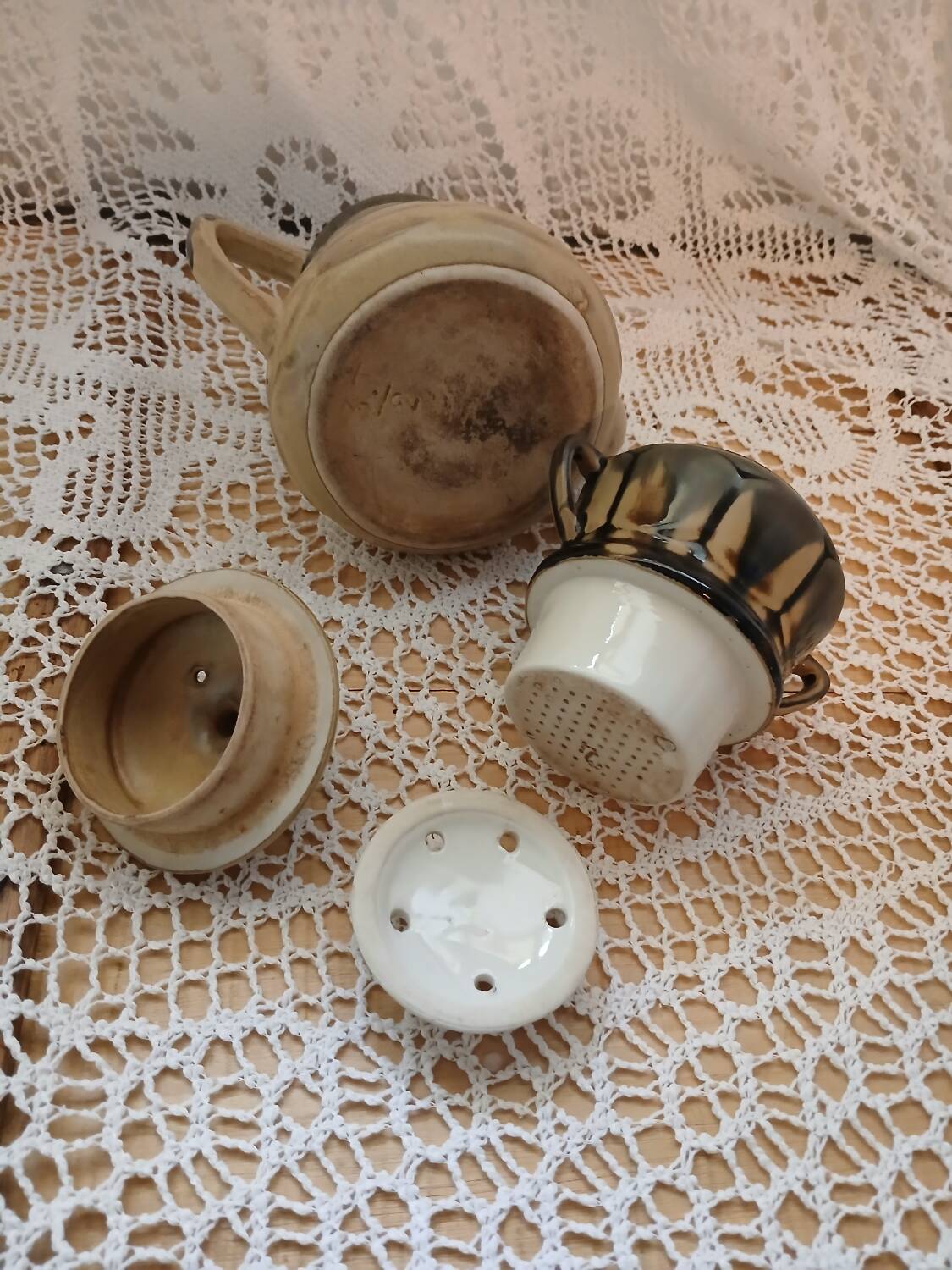 Antique stoneware coffee pot/teapot