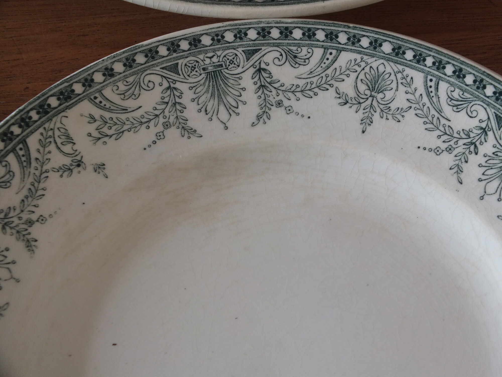 6 Flat plates in Iron Earth Moulin des Loups model Wilbur Lot 3