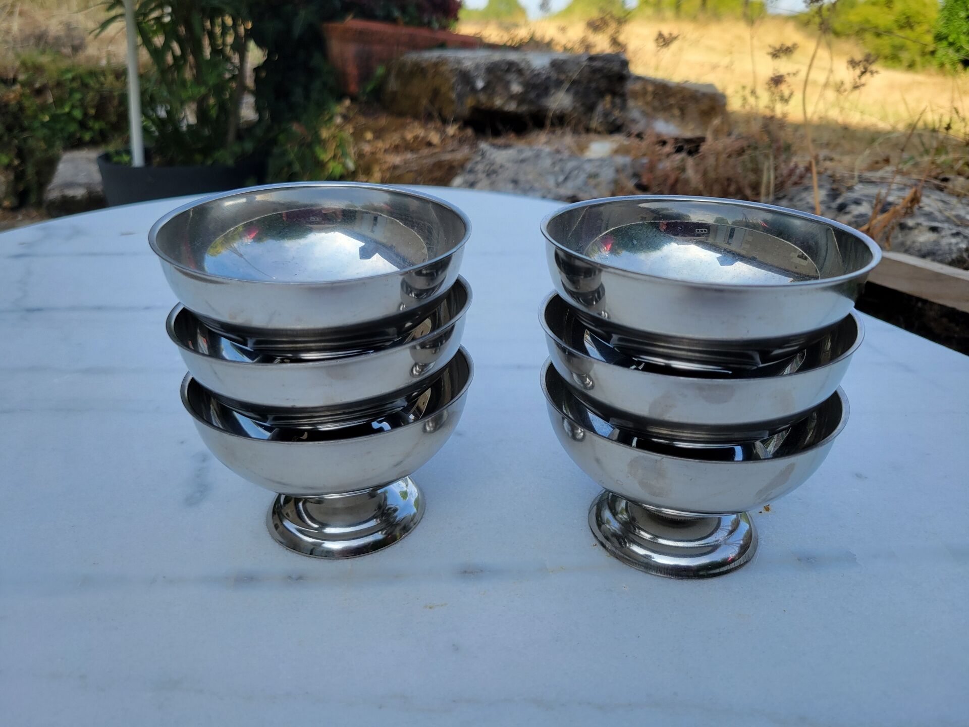 6 stainless steel ice cream bowls