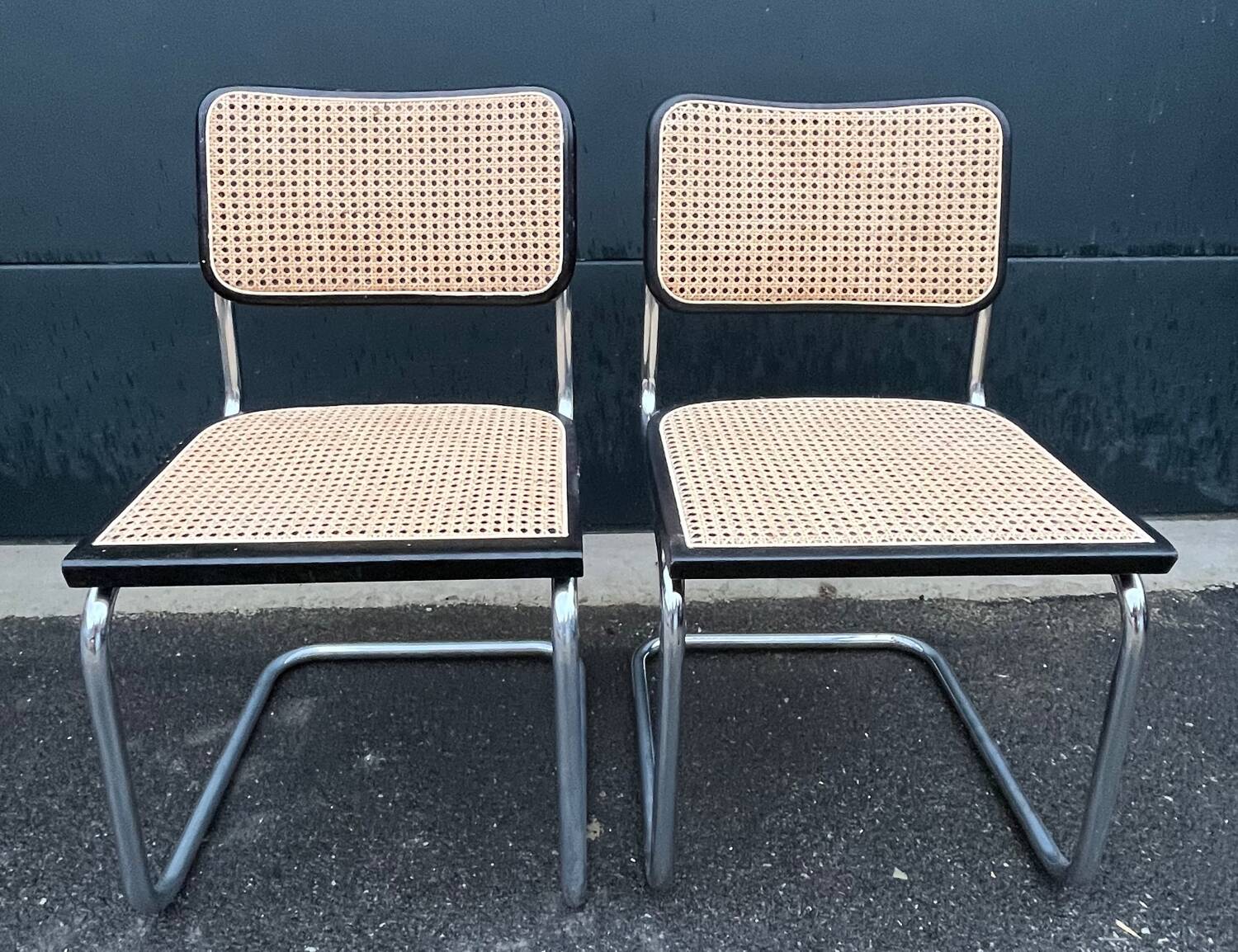 Pair of duo chairs B32 Marcel Breuer black