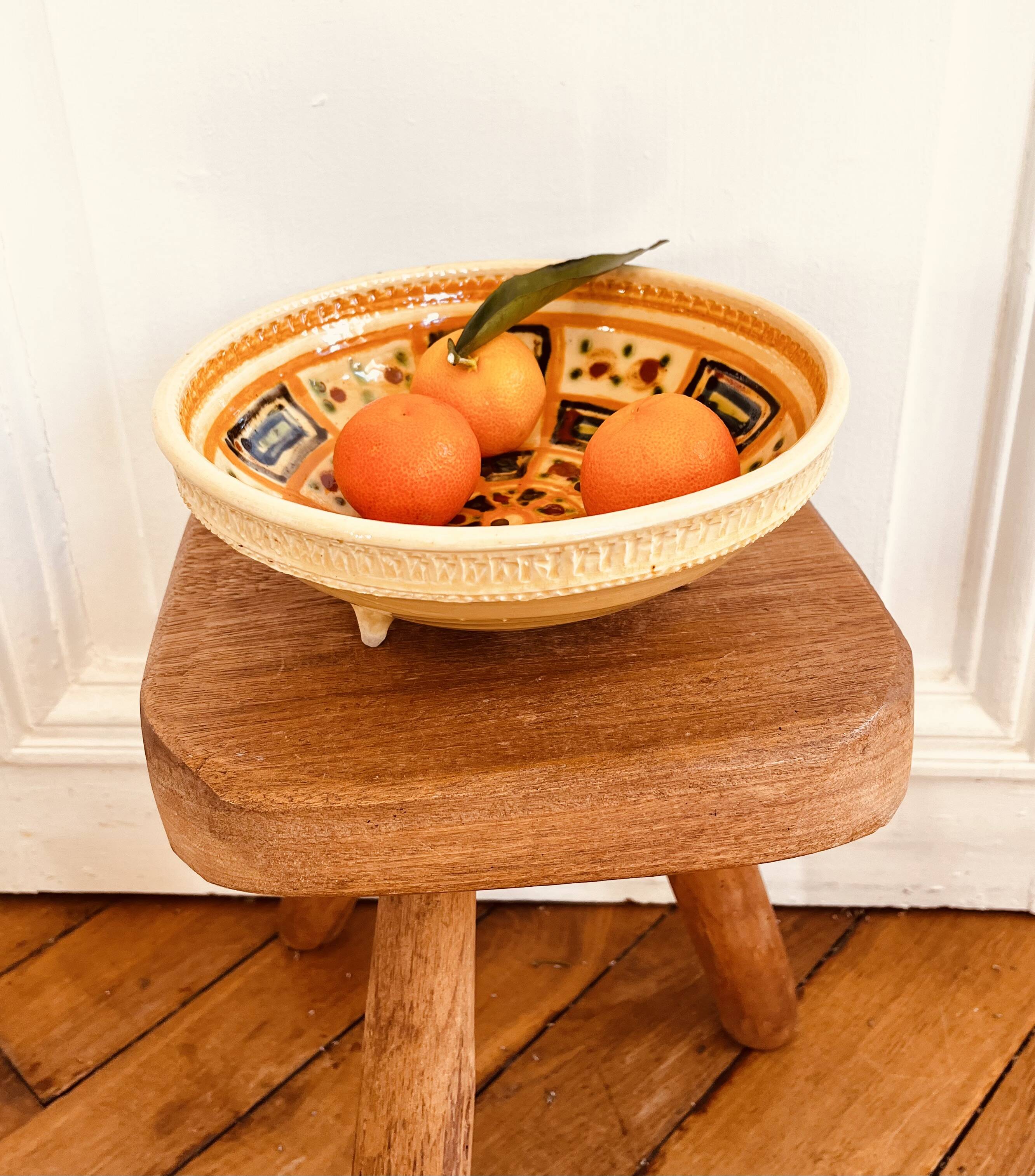 Draining dish on feet