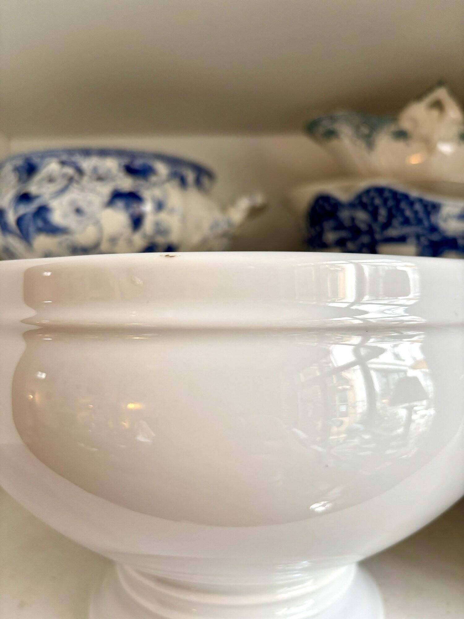 Pillivuyt white porcelain eared salad bowl