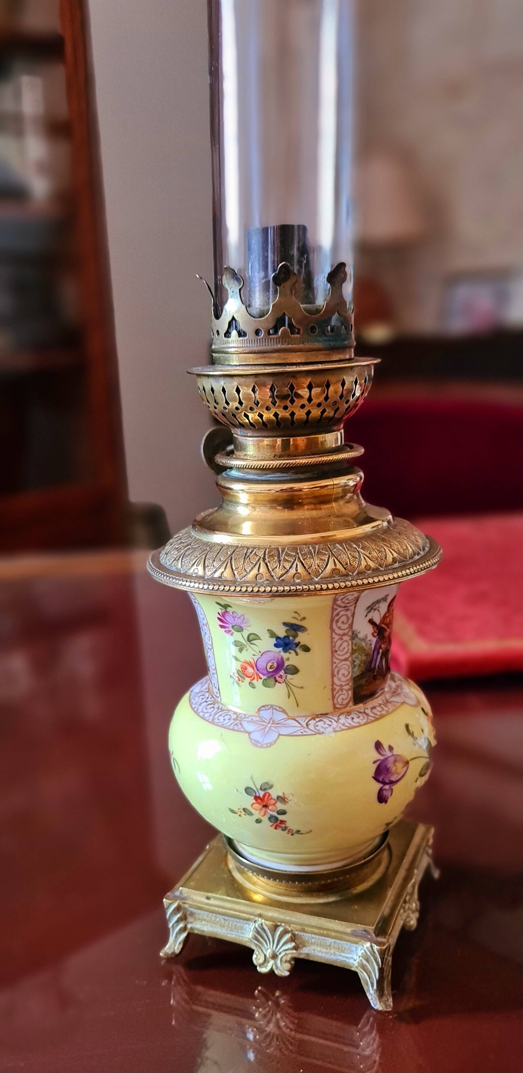 Porcelain and copper oil lamp
