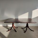 English dining room table in mahogany veneer late nineteenth with two extensions (from 1m80 to 2m80)