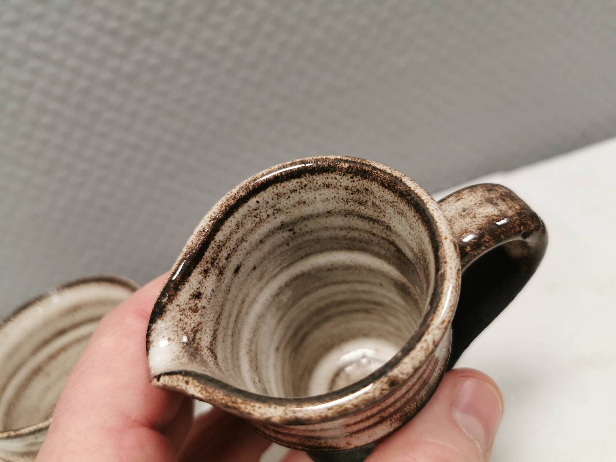 Ceramic set consisting of a sugar bowl and a milk jug from Finns keramik Denmark.